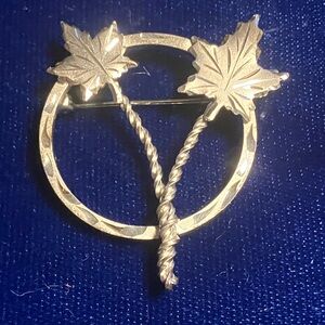 Vintage Sterling Silver Canadian Maple Leaves Brooch